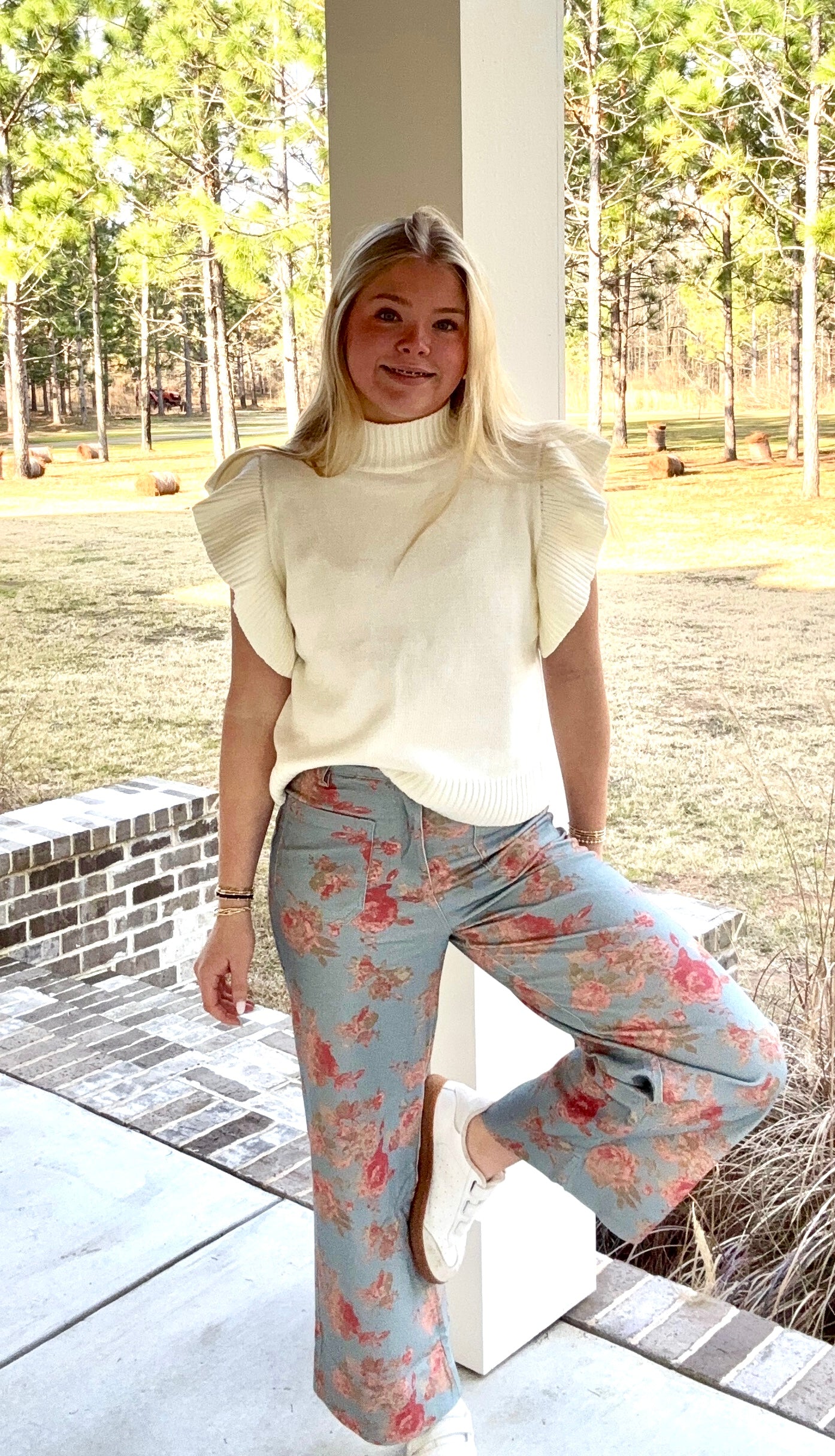 Standout Ruffle off white sweater