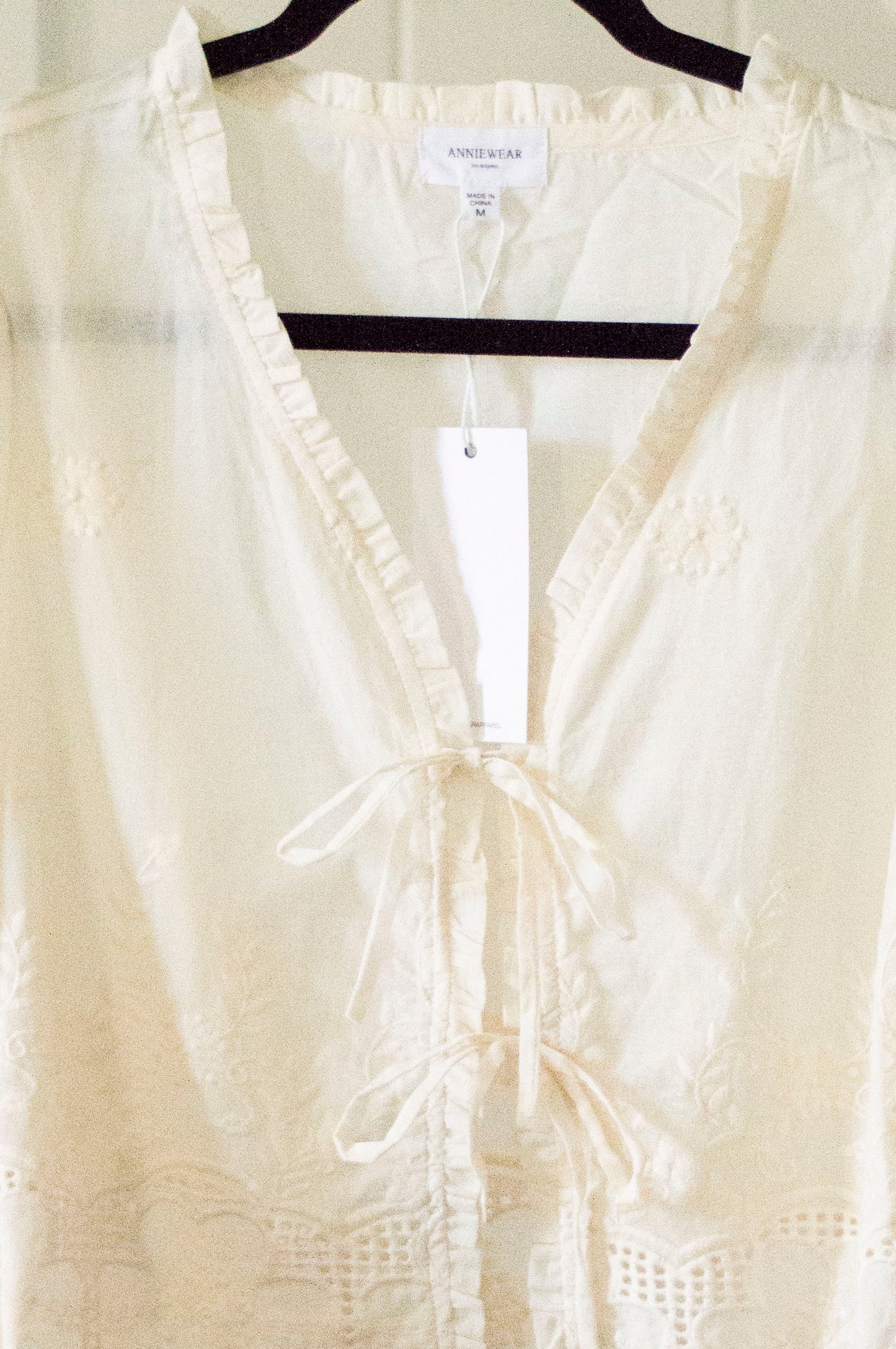 Sweet Lace Tie-front Top
